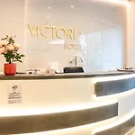Victoria 3*