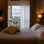 Victoria Hotel 3*