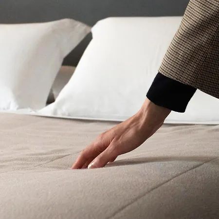 Victoria 3* Κούνεο