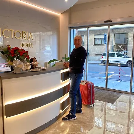 Victoria Ξενοδοχείο 3*