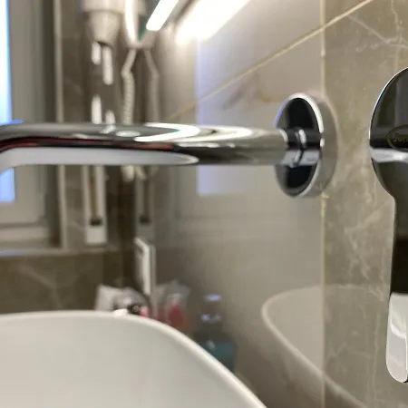 Victoria Κούνεο