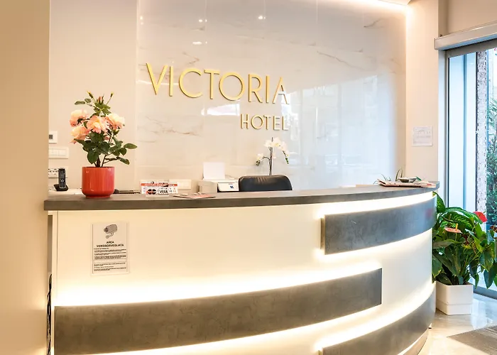 Victoria 3*